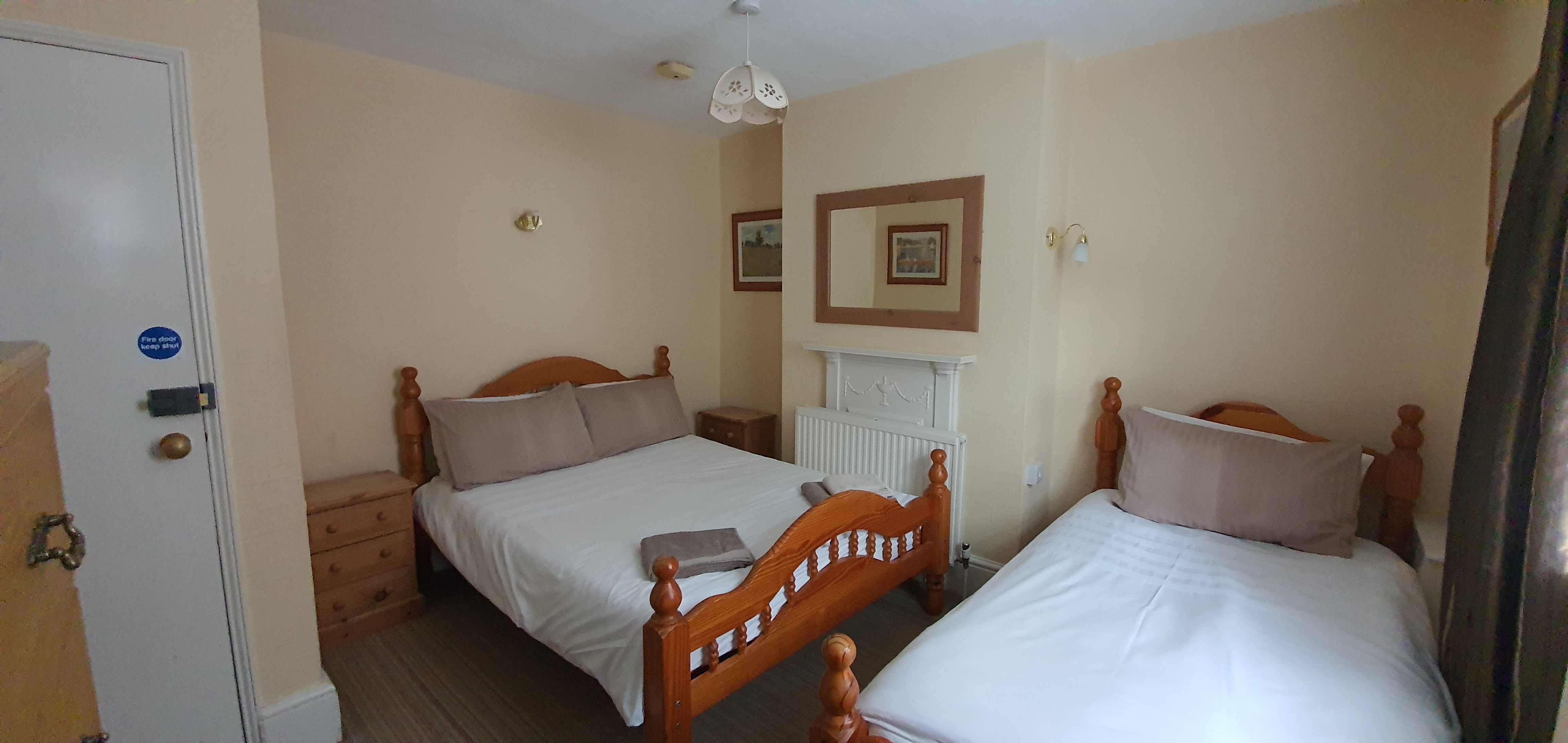 ROOMS | Comfortable Accommodation at Chandos Premier Hotel Folkestone 1 Triple Family Room